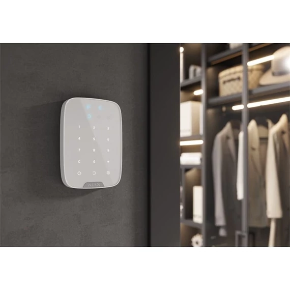 Ajax Keypad Plus WH fehér proxy olvasós vezetéknélküli kezelő